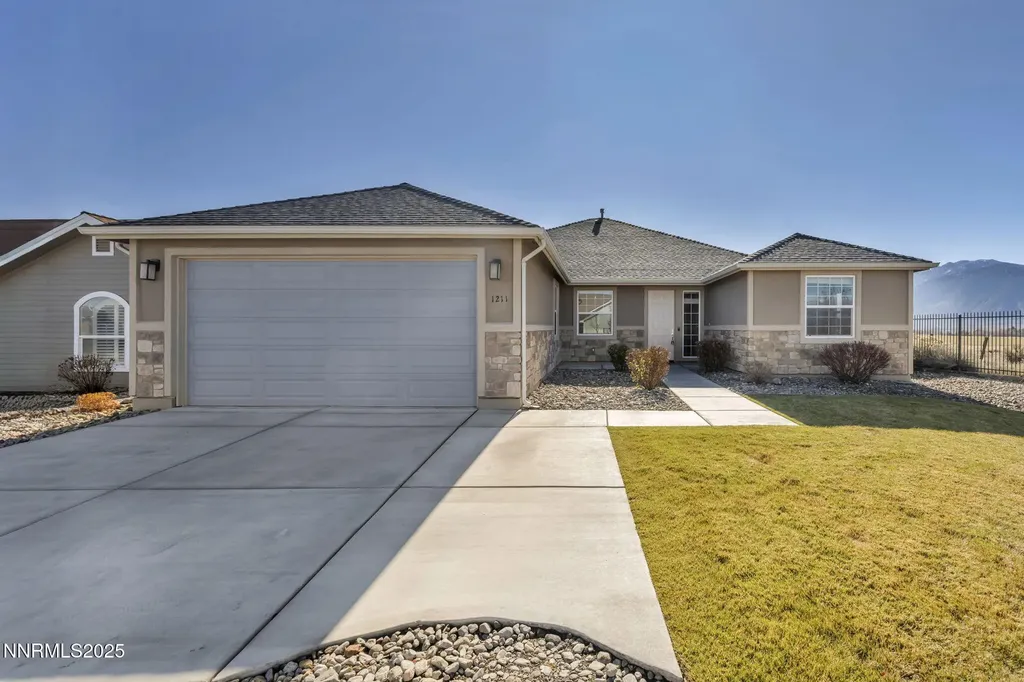 1211 Cottage Gardnerville NV 89460