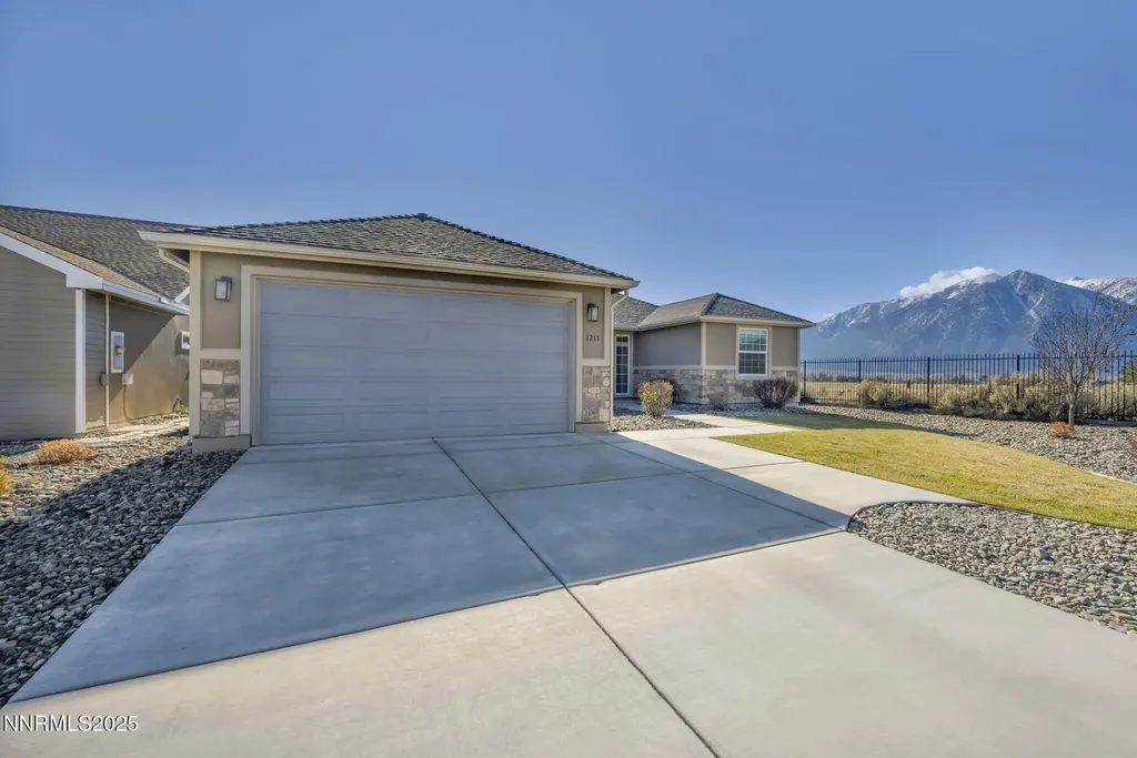 1211 Cottage Gardnerville NV 89460