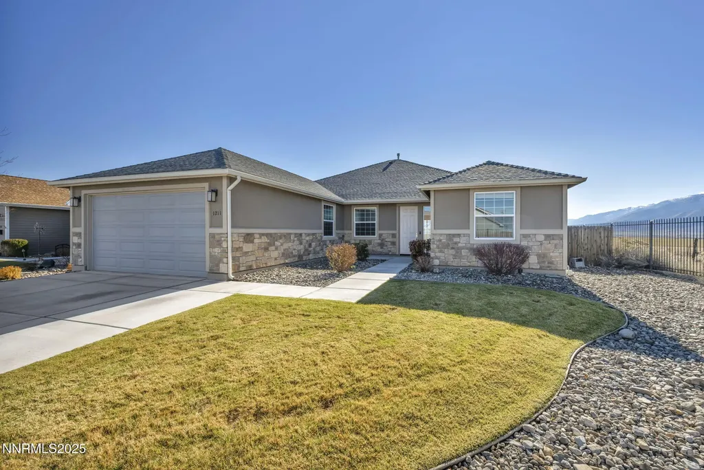 1211 Cottage Gardnerville NV 89460