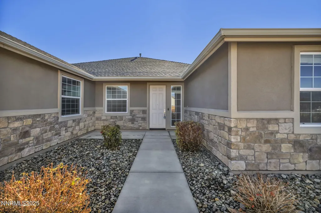 1211 Cottage Gardnerville NV 89460