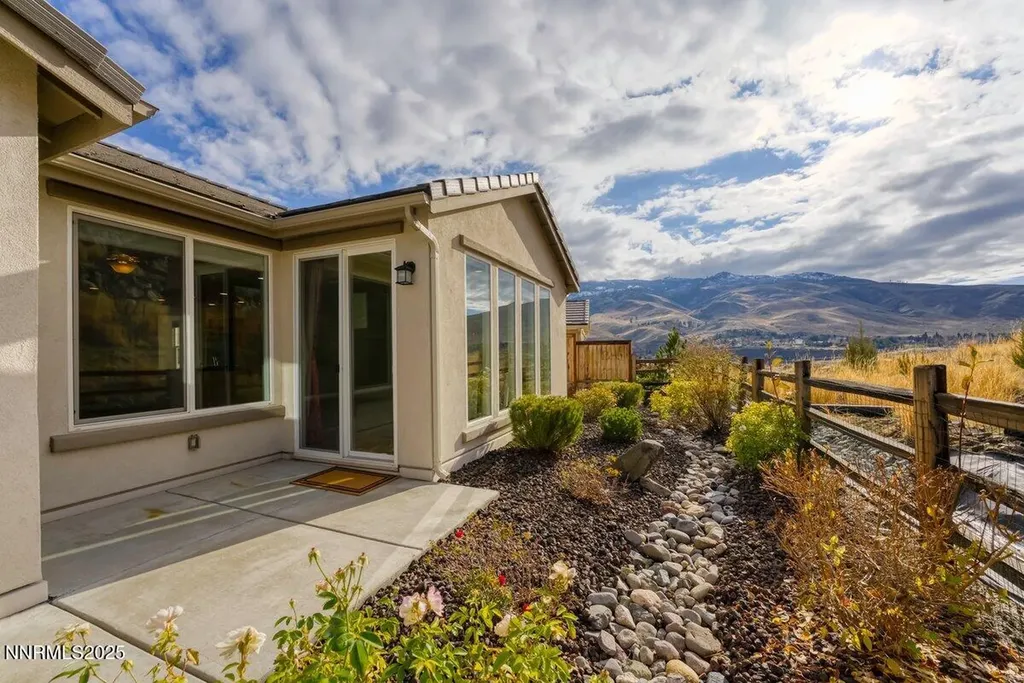 861 Larrimore Reno NV 89523