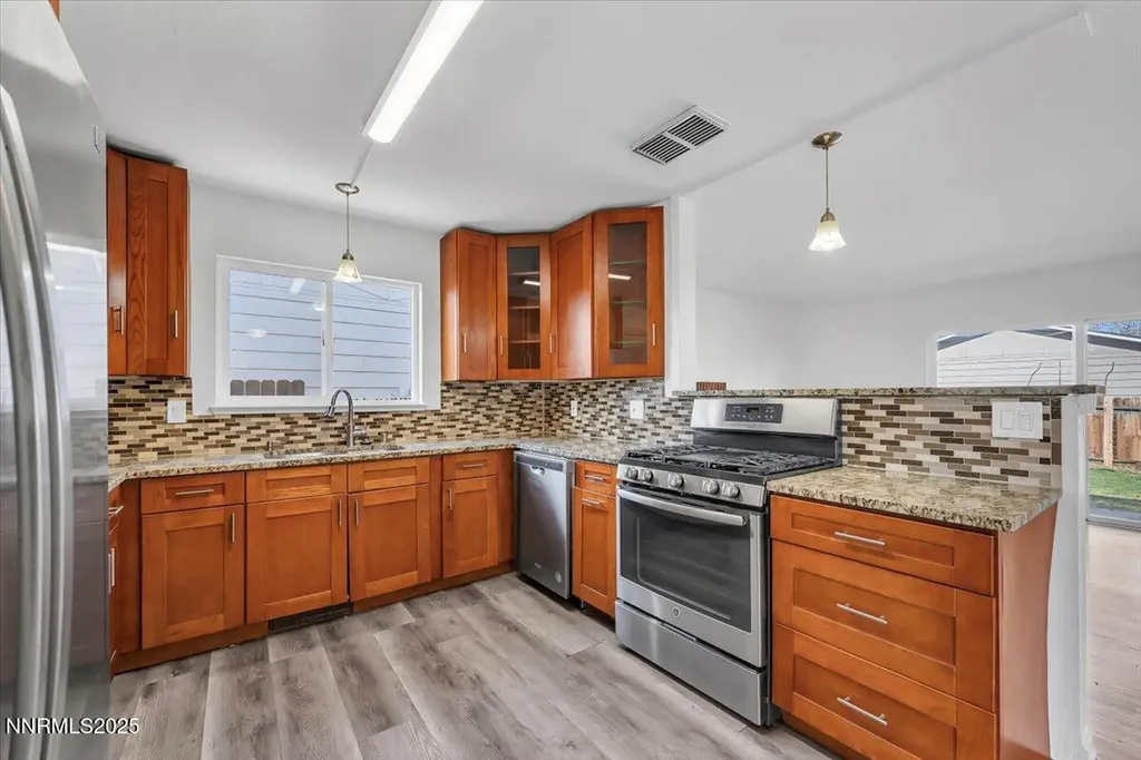2801 Kings Row Reno NV 89503