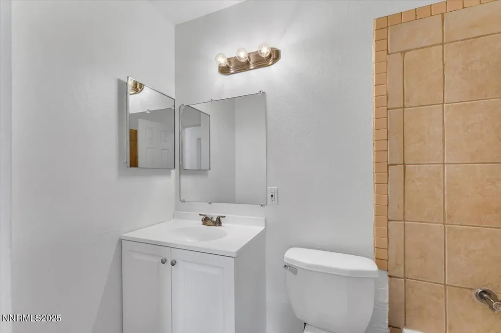 2801 Kings Row Reno NV 89503