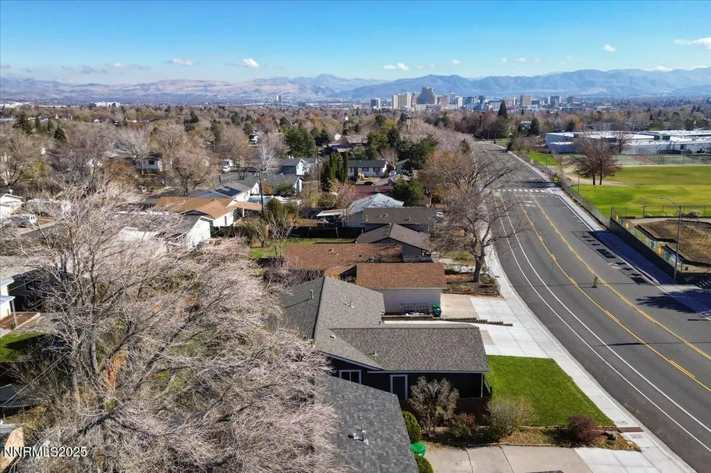 2801 Kings Row Reno NV 89503