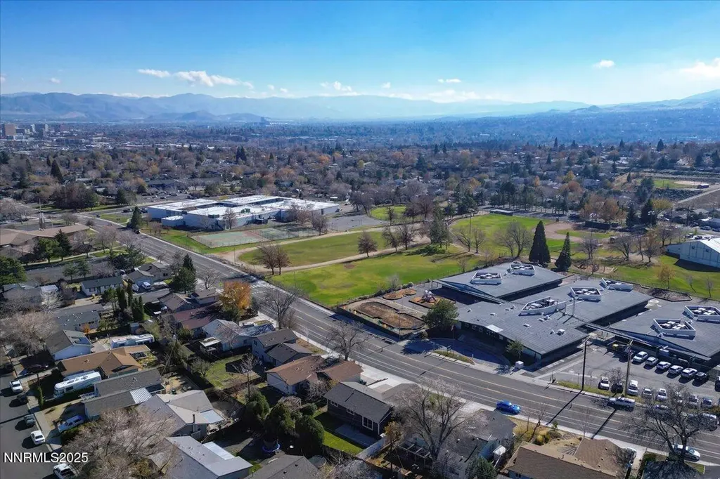 2801 Kings Row Reno NV 89503