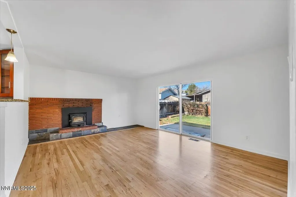 2801 Kings Row Reno NV 89503