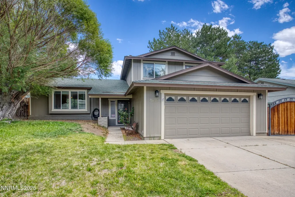 3252 Holman Sparks NV 89431