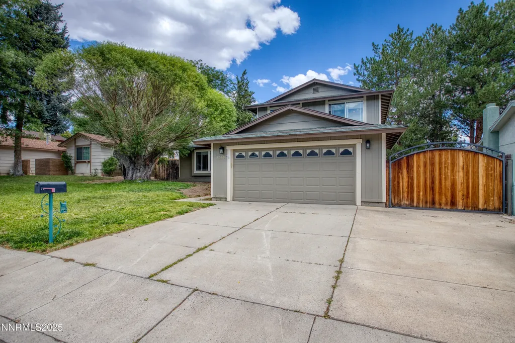 3252 Holman Sparks NV 89431