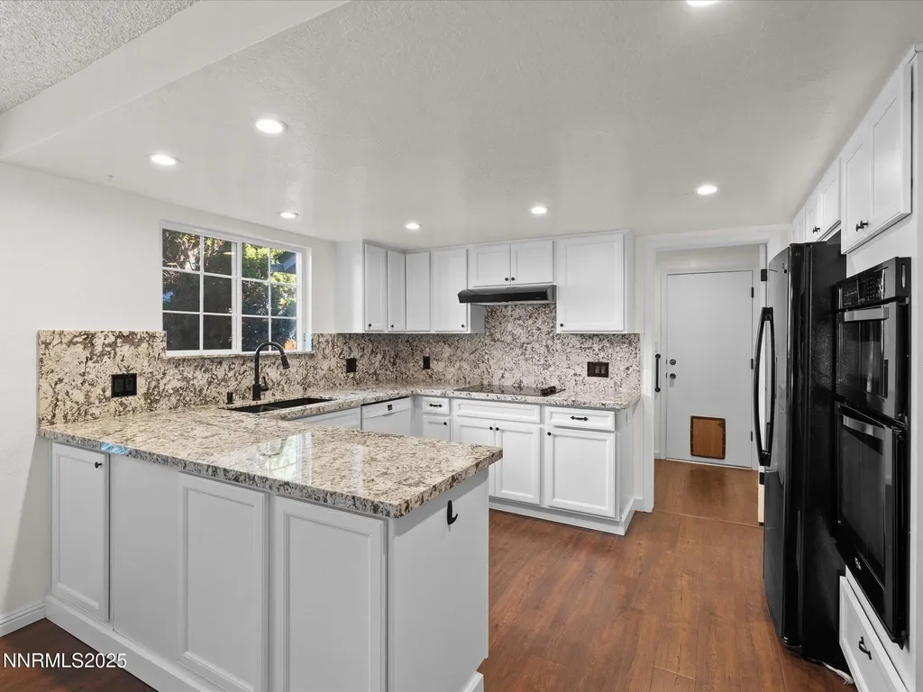1645 Hanover Reno NV 89523