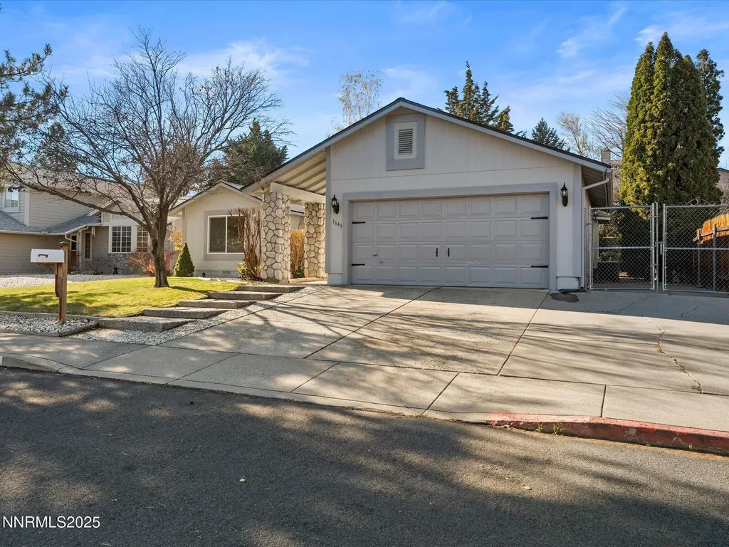 1645 Hanover Reno NV 89523