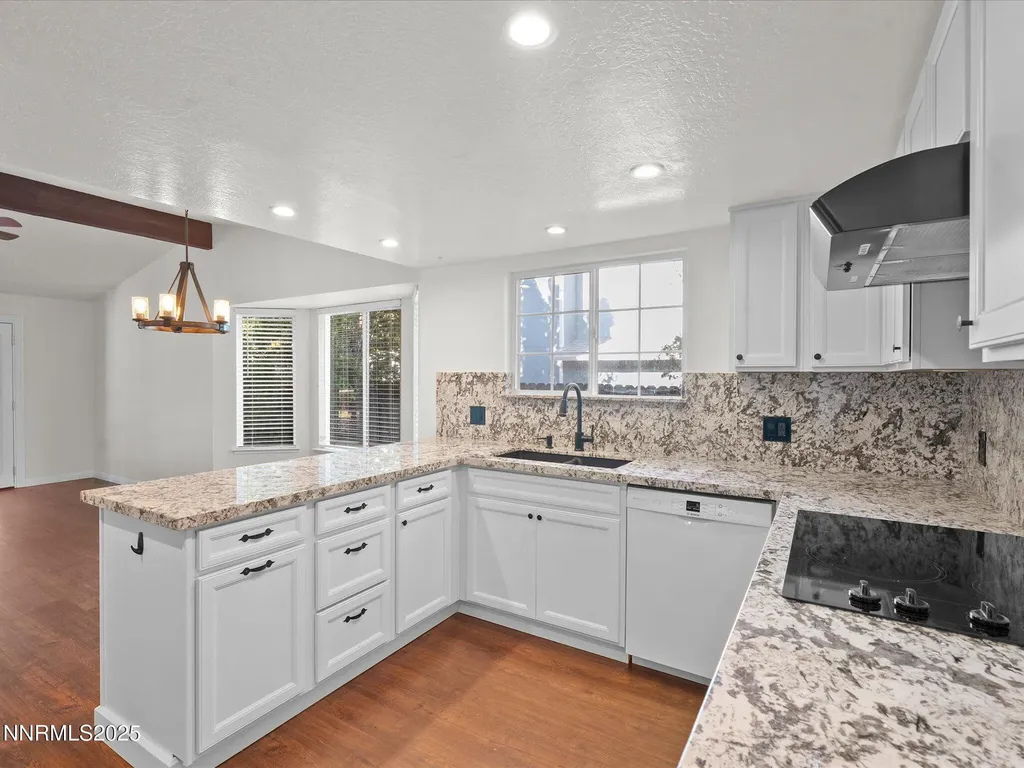 1645 Hanover Reno NV 89523