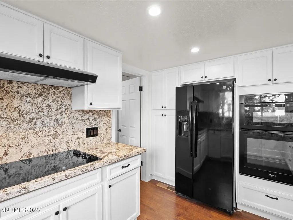 1645 Hanover Reno NV 89523
