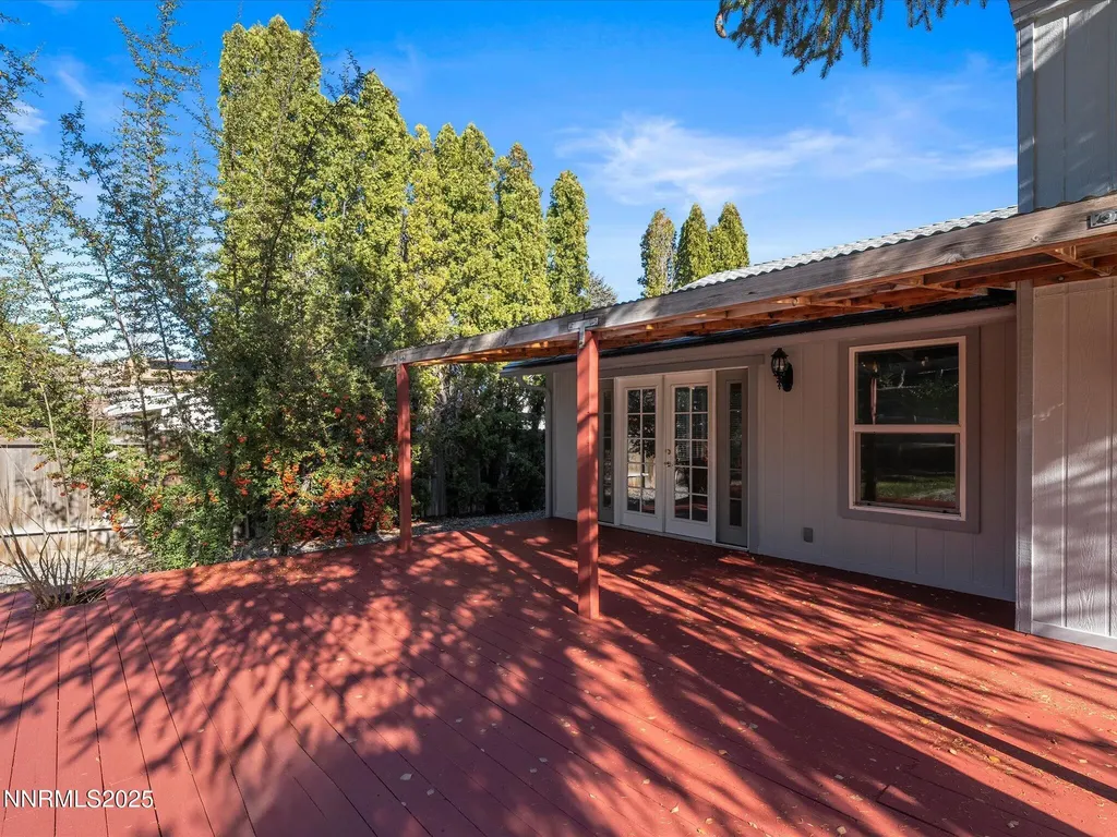 1645 Hanover Reno NV 89523