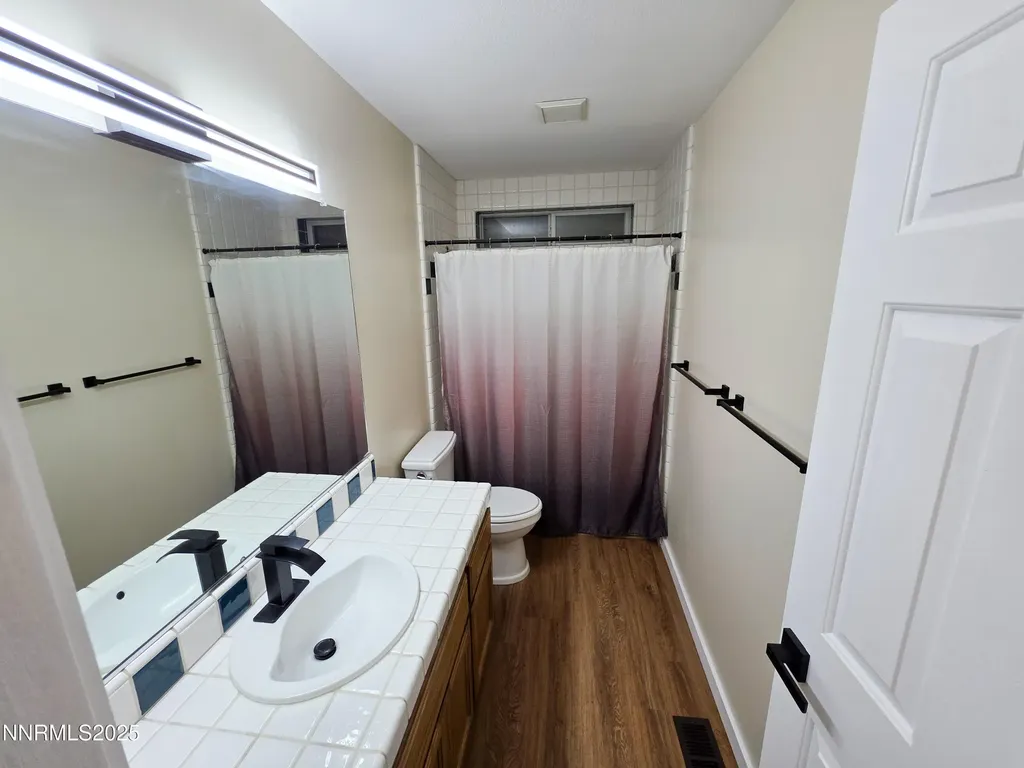 634 Boulder Dayton NV 89403