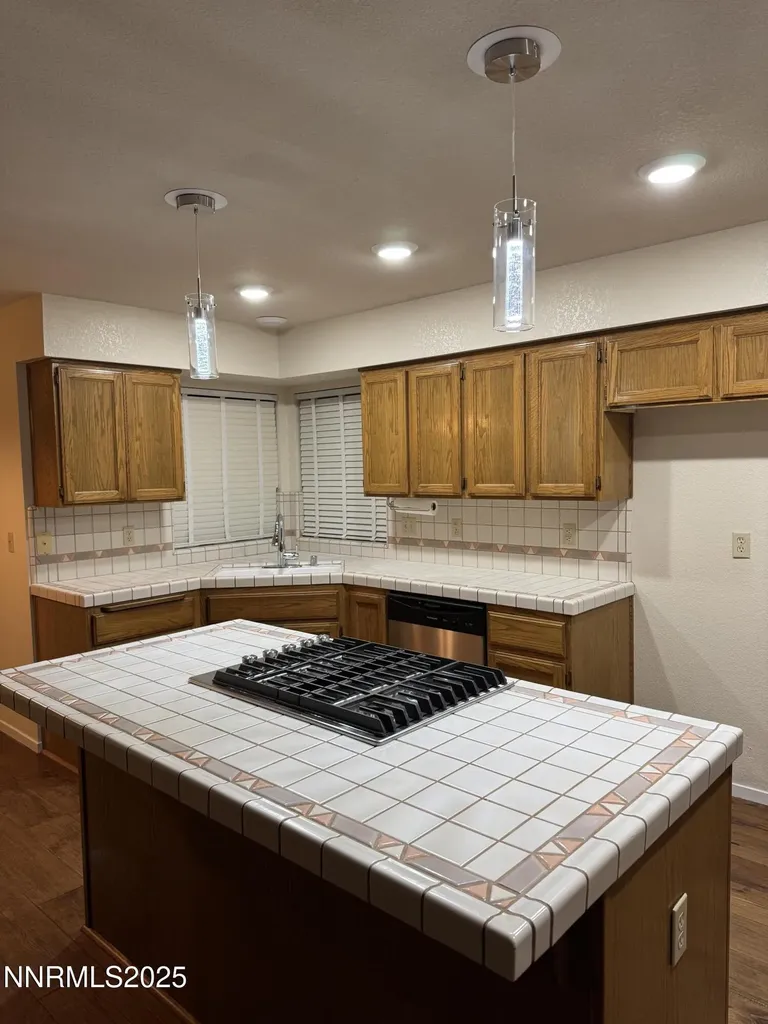 634 Boulder Dayton NV 89403