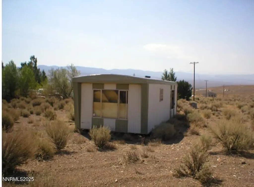 4249 Nv 208 Wellington NV 89444