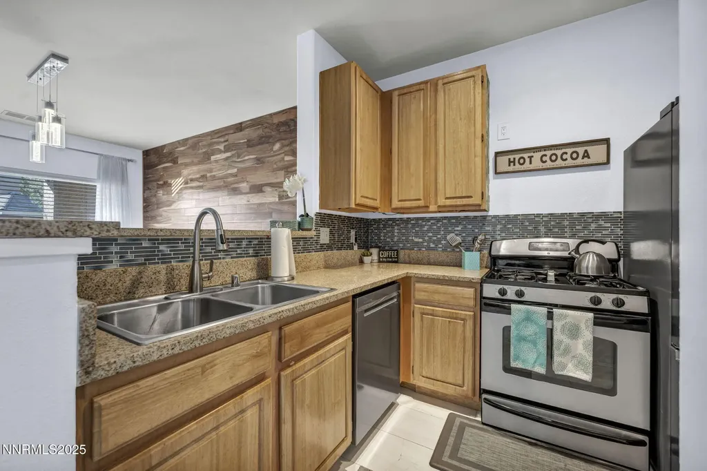 900 Meadows Reno NV 89521