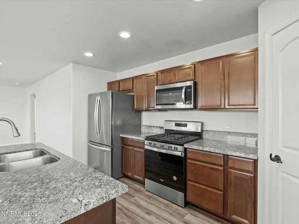 2041 Verona Fallon NV 89406
