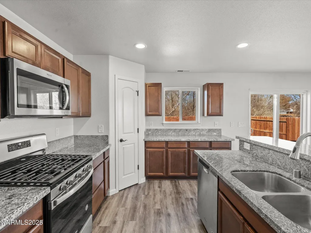 2041 Verona Fallon NV 89406