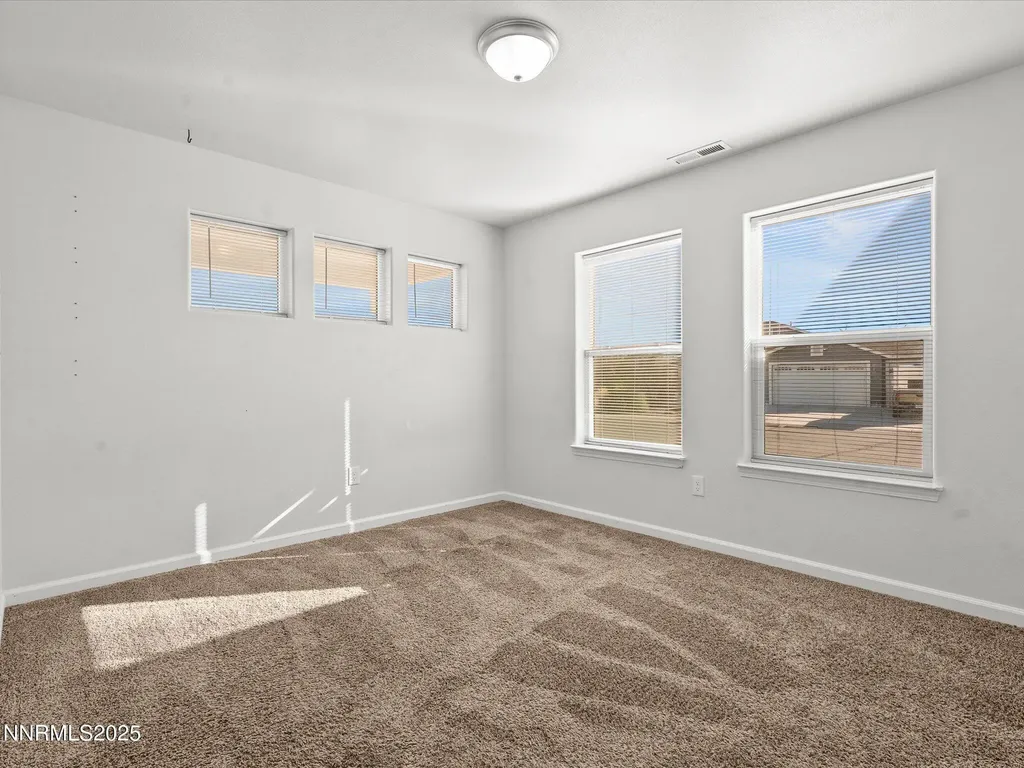 2041 Verona Fallon NV 89406
