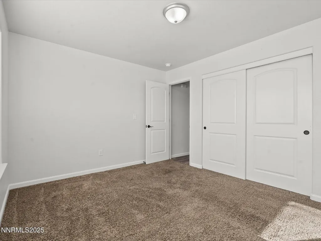 2041 Verona Fallon NV 89406