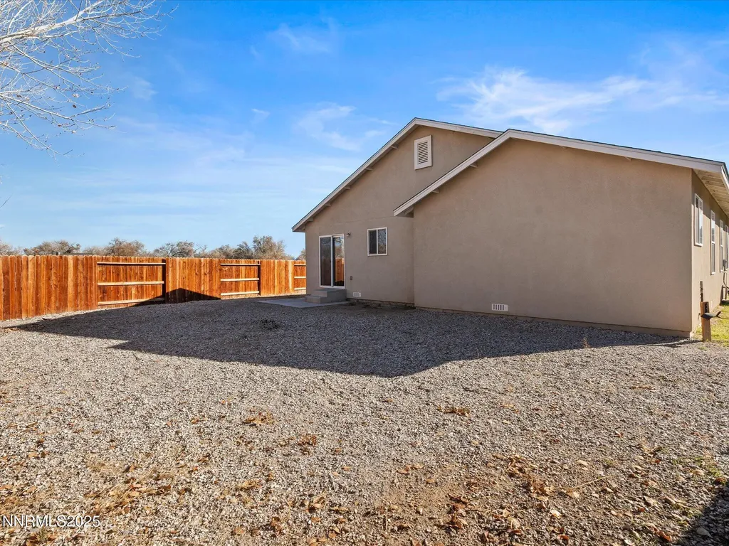 2041 Verona Fallon NV 89406