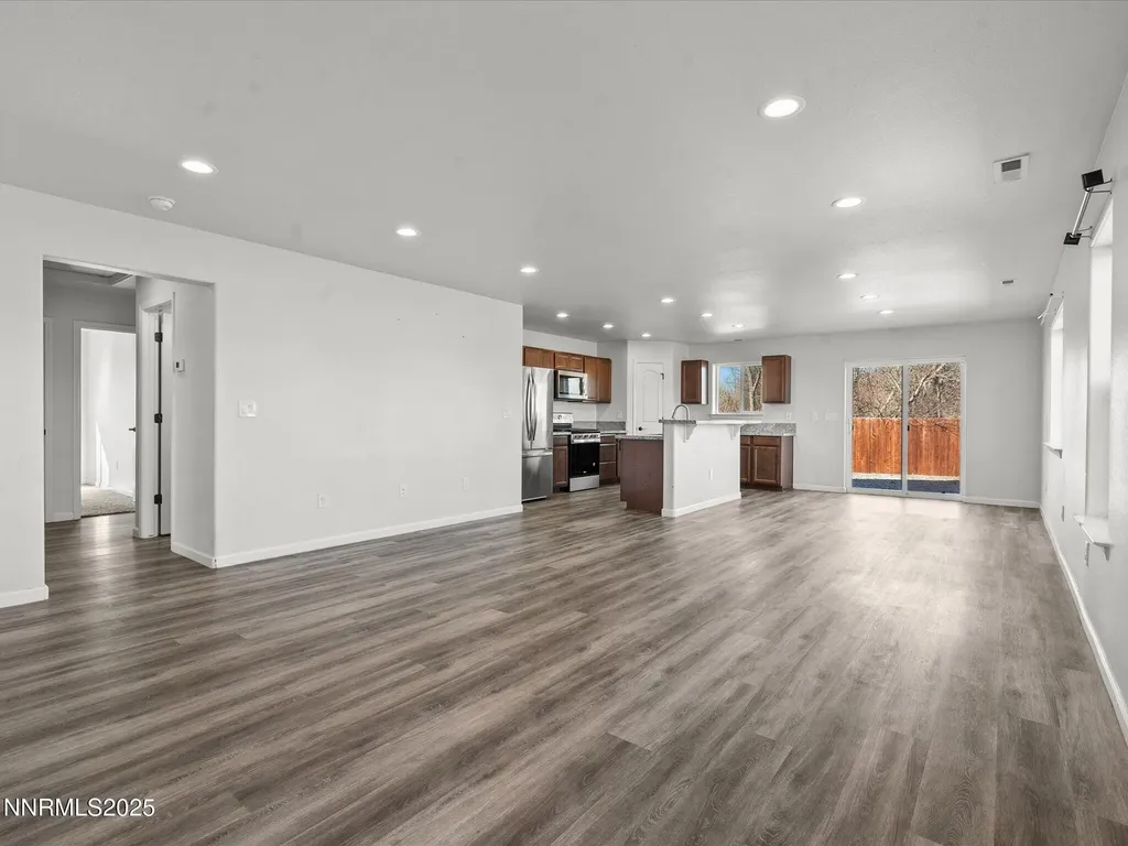 2041 Verona Fallon NV 89406