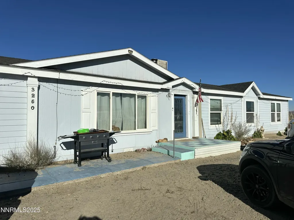 3250 4th Silver Springs NV 89429