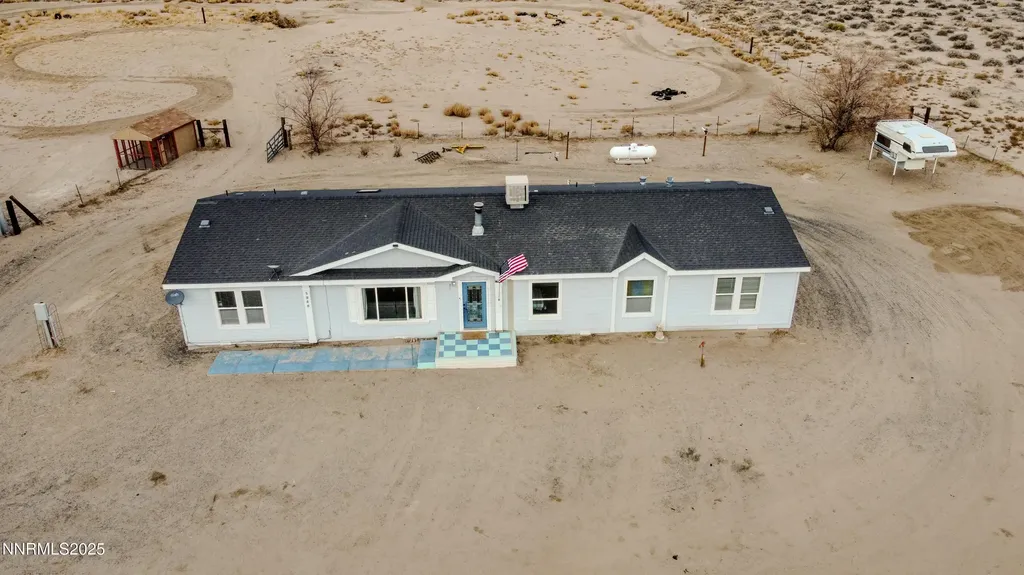 3250 4th Silver Springs NV 89429