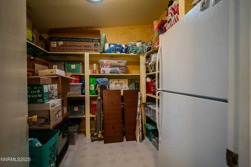 3250 4th Silver Springs NV 89429
