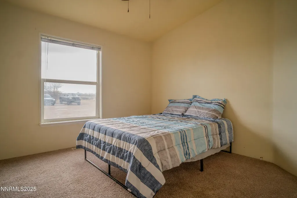 3250 4th Silver Springs NV 89429