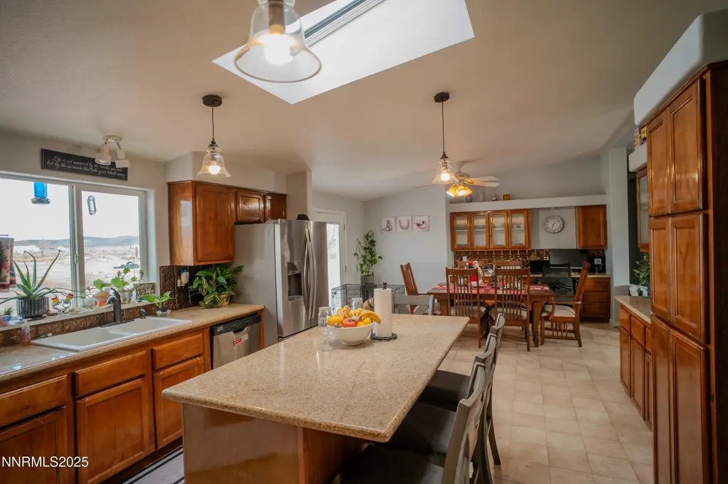 3250 4th Silver Springs NV 89429