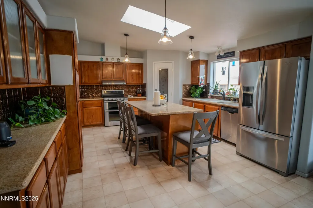 3250 4th Silver Springs NV 89429