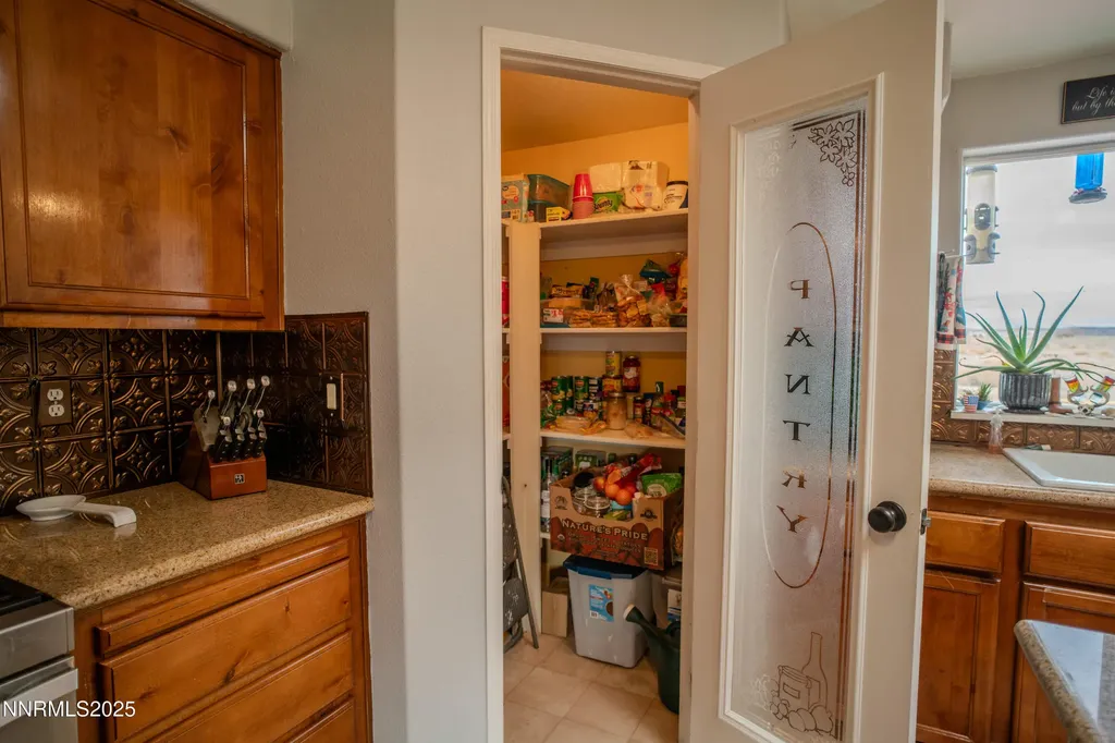 3250 4th Silver Springs NV 89429