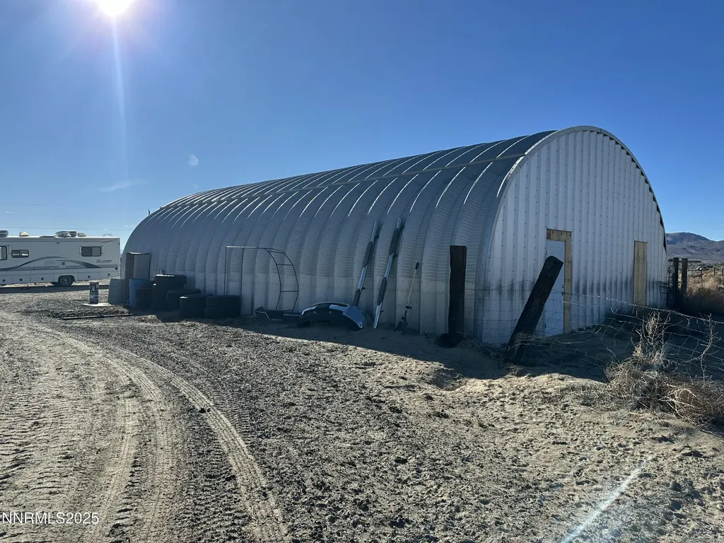 3250 4th Silver Springs NV 89429