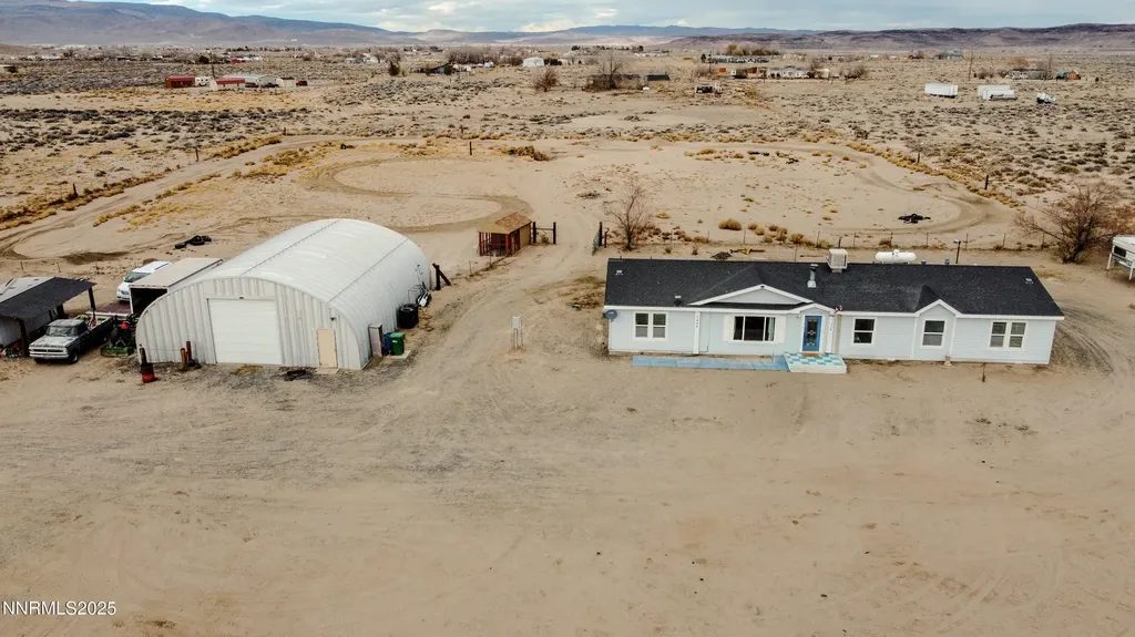 3250 4th Silver Springs NV 89429