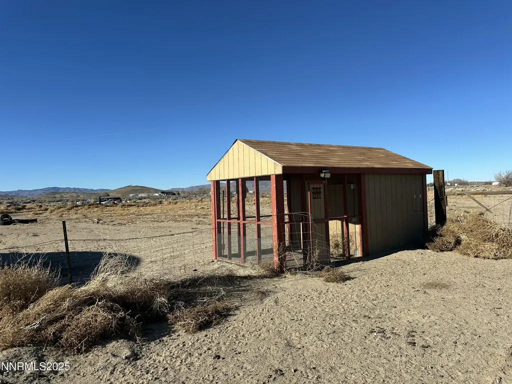 3250 4th Silver Springs NV 89429