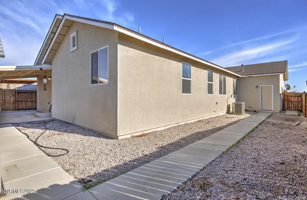 1359 Onda Verde Fallon NV 89406