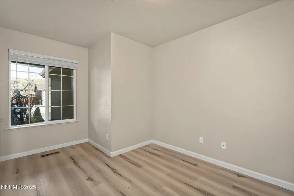 18261 Grizzly Bear Reno NV 89508