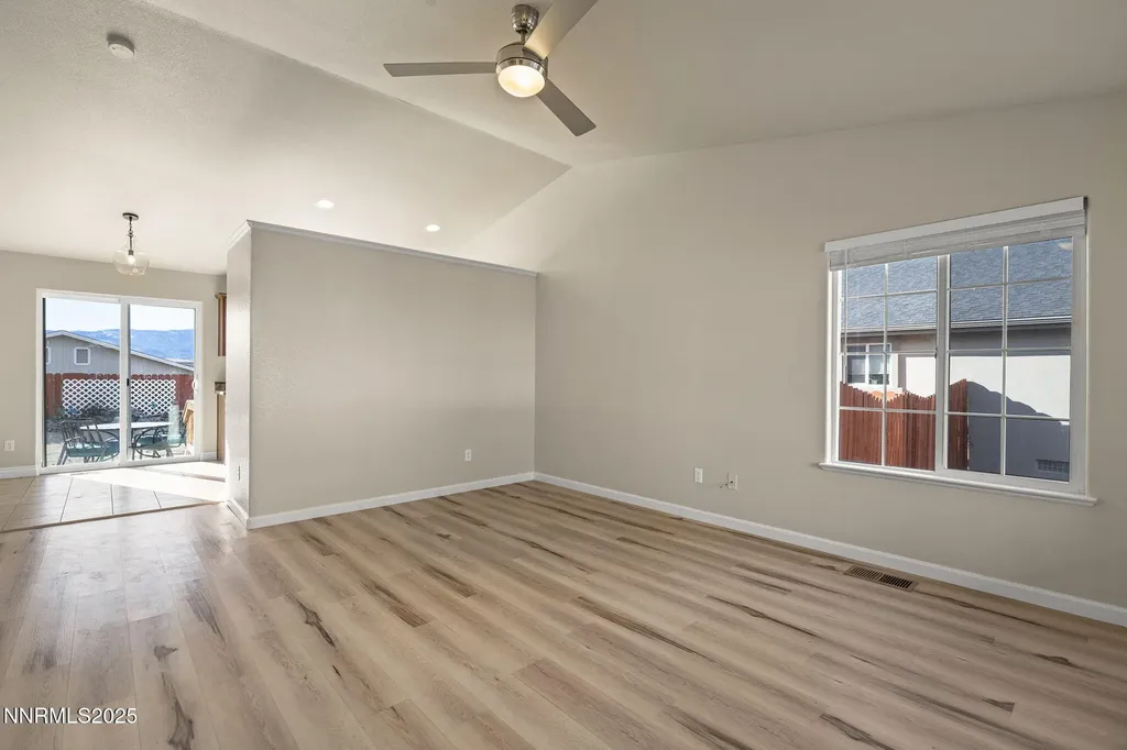 18261 Grizzly Bear Reno NV 89508
