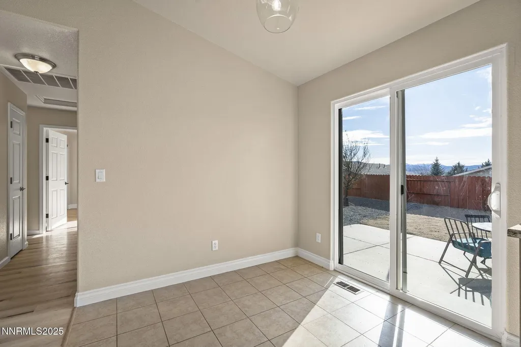 18261 Grizzly Bear Reno NV 89508