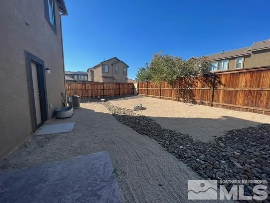 6710 Russian Thistle Sparks NV 89436