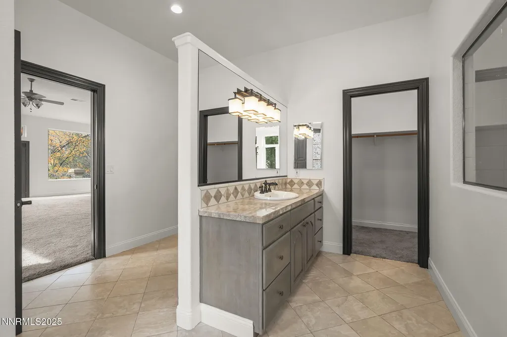 2415 Marina Reno NV 89519