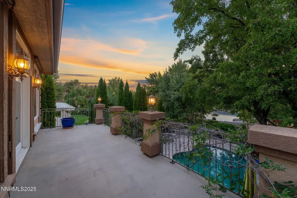 2415 Marina Reno NV 89519