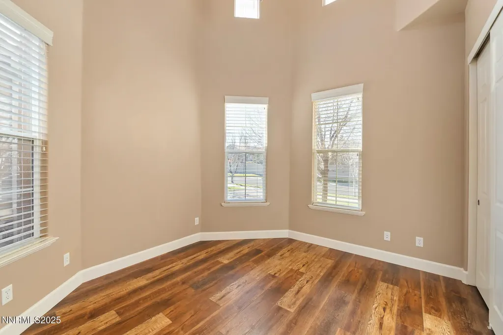 9950 Burghley Reno NV 89521