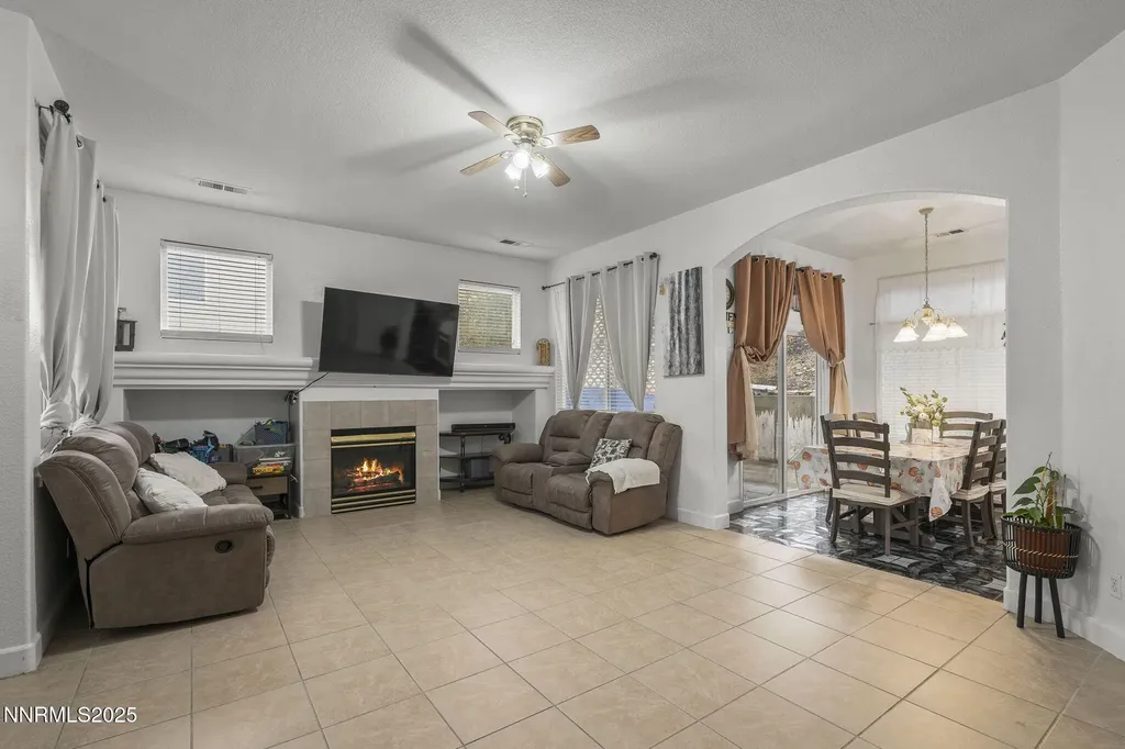 2756 Table Rock Carson City NV 89706