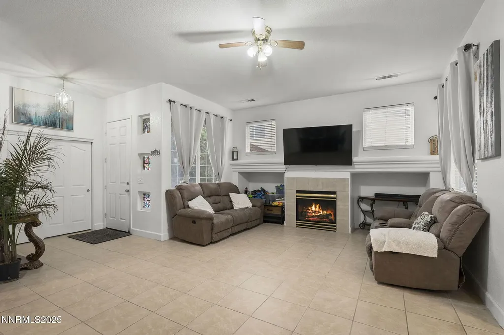 2756 Table Rock Carson City NV 89706