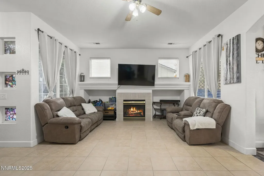 2756 Table Rock Carson City NV 89706