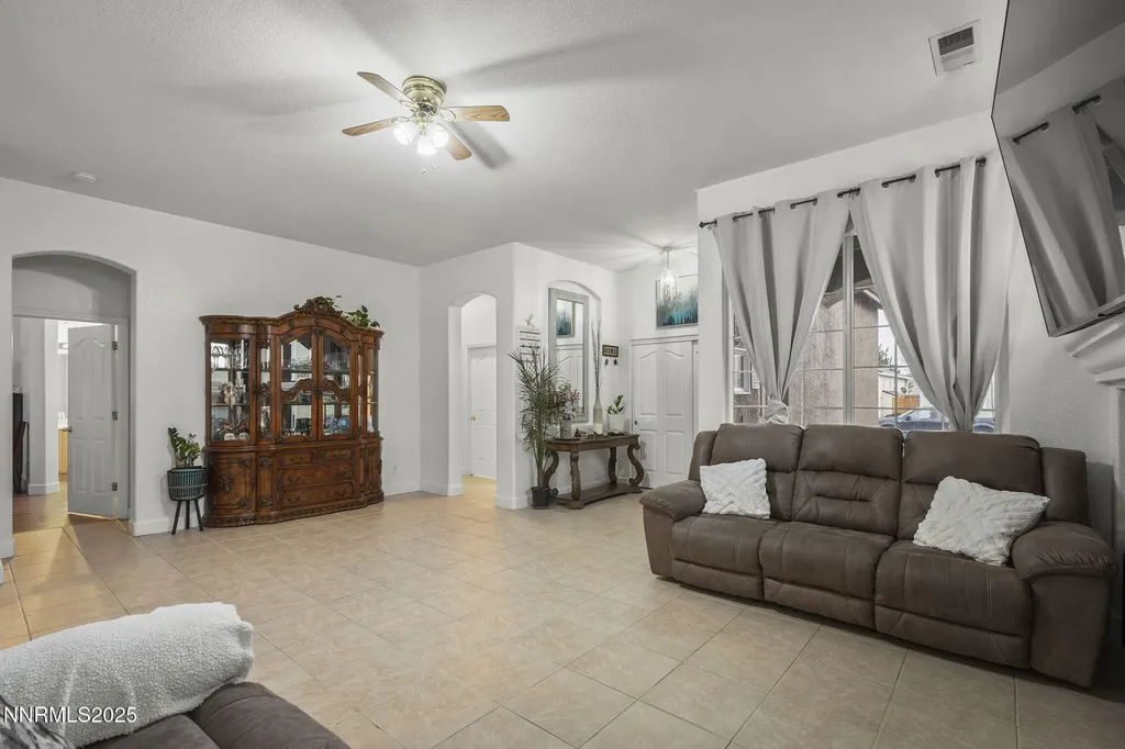 2756 Table Rock Carson City NV 89706