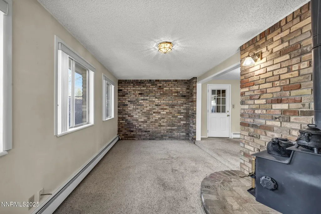 1832 Pyrenees Carson City NV 89703